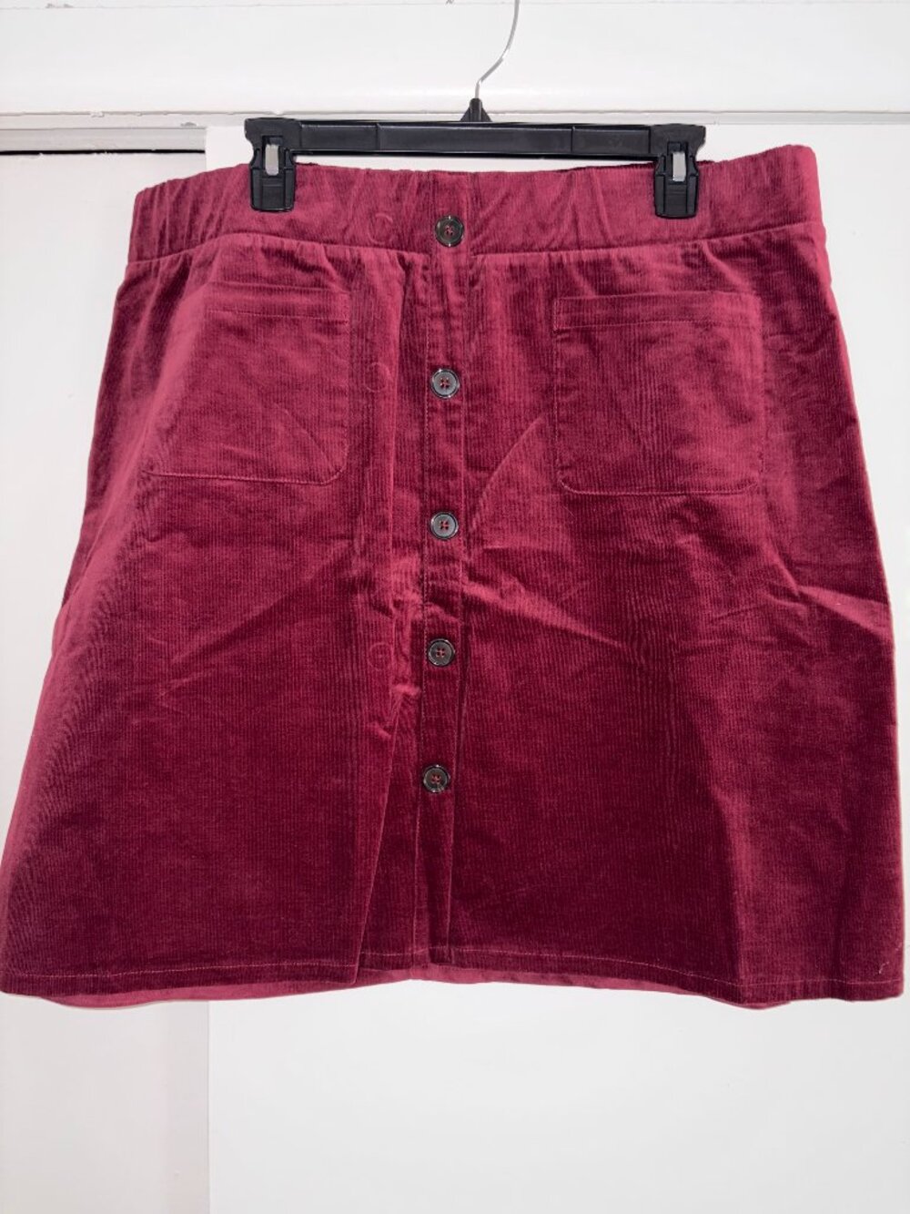 Torrid Size 2 Maroon Velvet Skirt